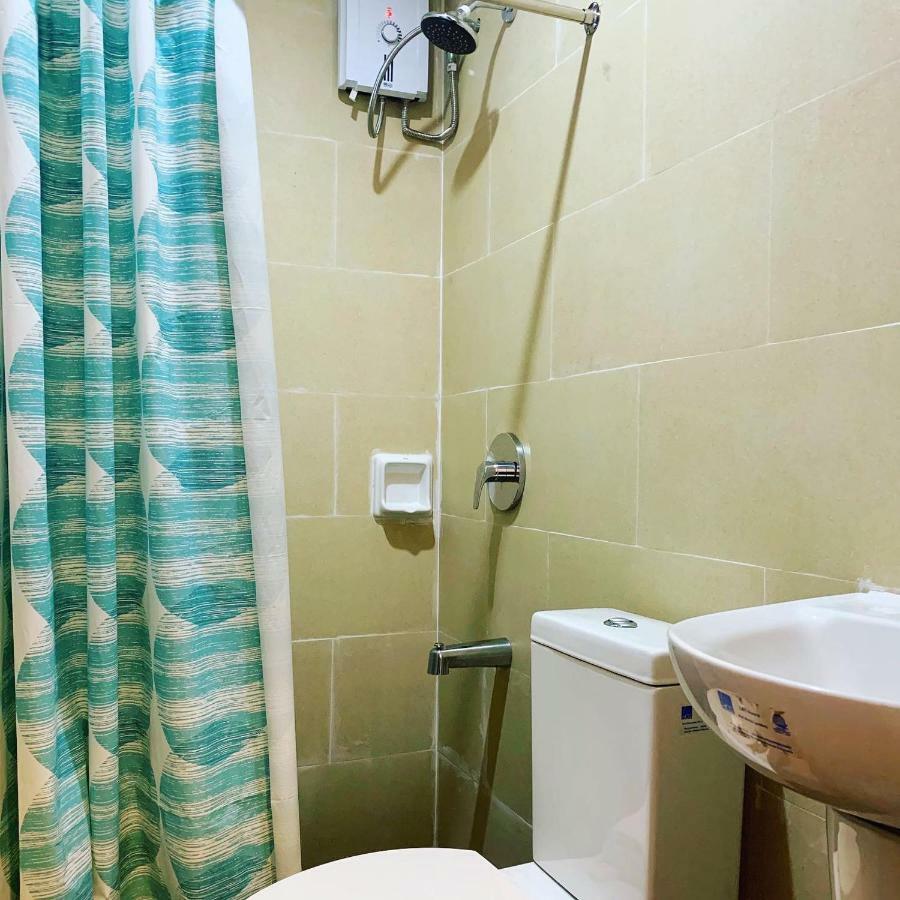 Davao Persimmon Suites Екстериор снимка