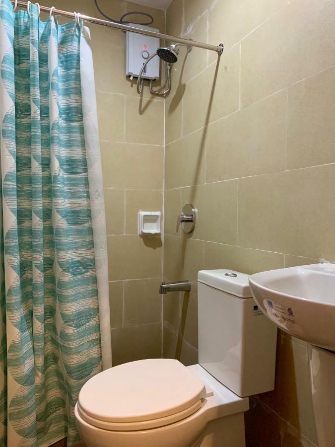Davao Persimmon Suites Екстериор снимка